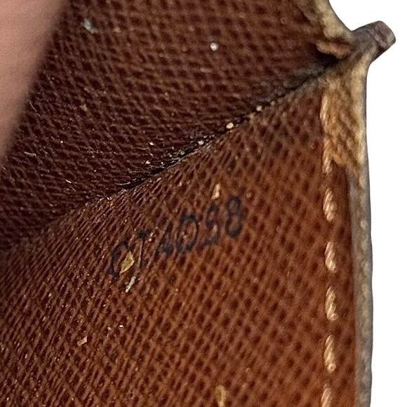 Louis Vuitton Monogram Cigarette Case - Picture 9 of 14